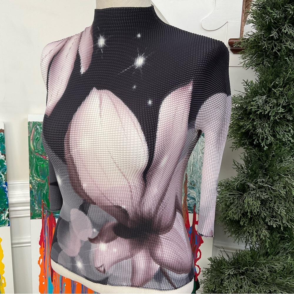 Graphic One Size Blouse